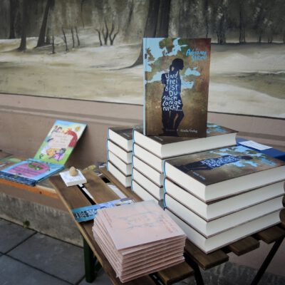 zwei Autorinnen aus der Agentur bei Literatur auf der Gasse